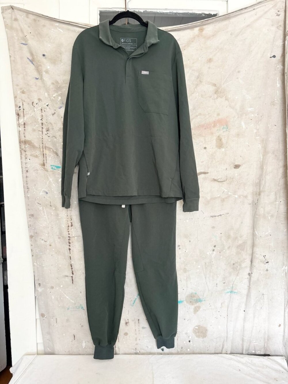Figs Mens Dark Moss Scrub Set, Lima Long Sleeve Polo Top Tansen Jogger